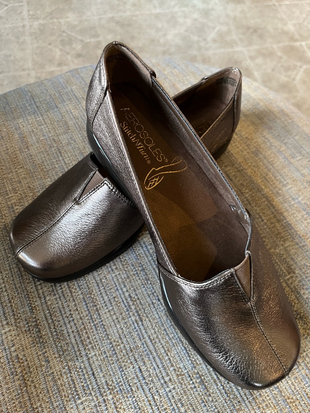Aerosoles Dressy Flats in Bronze NWT